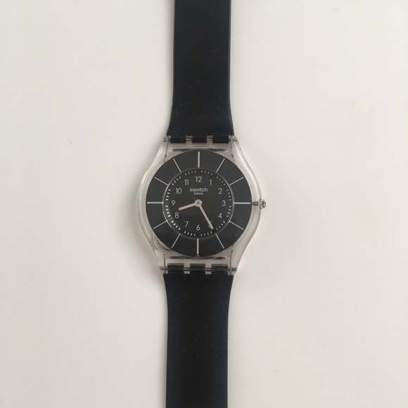 Swatch Accessories - Swatch Swiss watch (BATTERY NEEDS TO BE REPLACED)